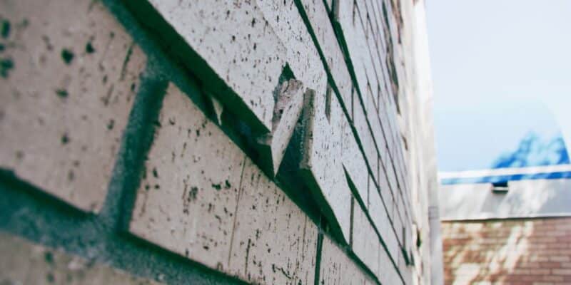 brick face failure spalling