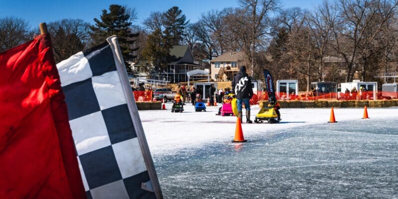 Kids Pro Ice Racing Snowmobile Circuit